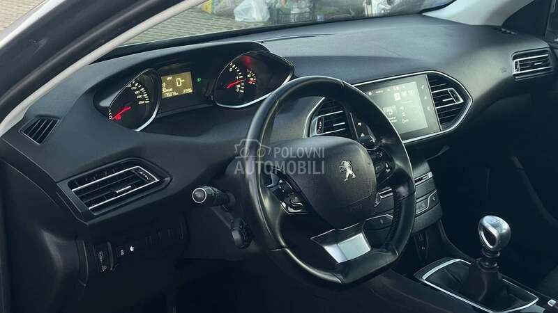 Peugeot 308 1.6HDi/PANO/LED