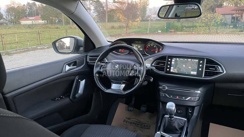 Peugeot 308 1.6HDi/PANO/LED