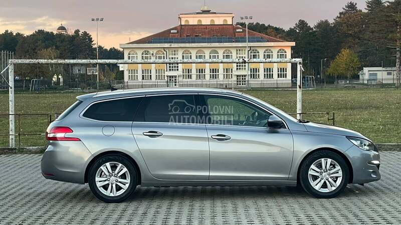 Peugeot 308 1.6HDi/PANO/LED
