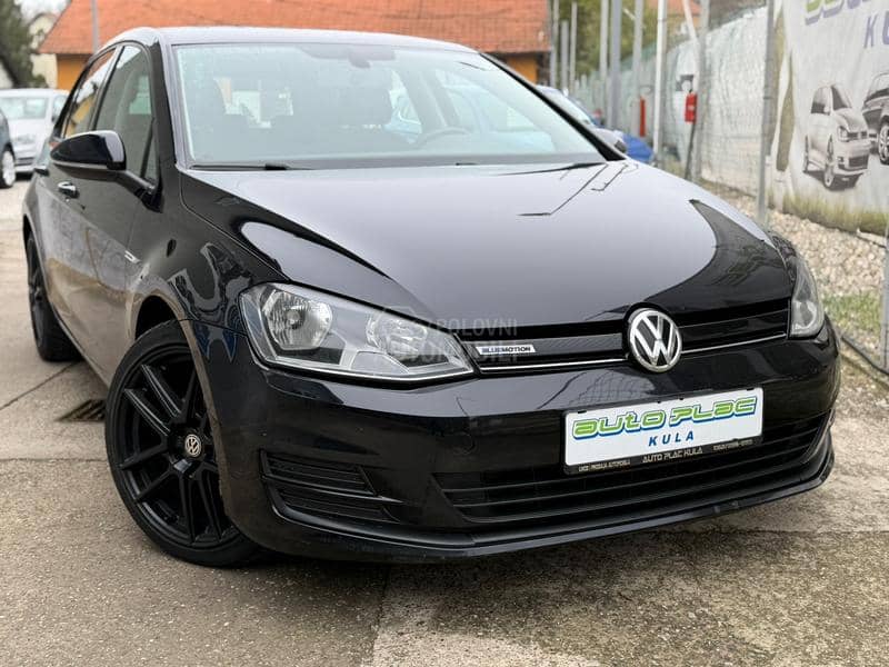 Volkswagen Golf 7 1.6TDI BLUEMOTION