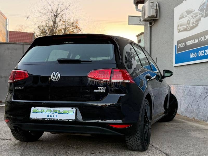 Volkswagen Golf 7 1.6TDI BLUEMOTION