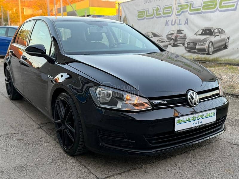 Volkswagen Golf 7 1.6TDI BLUEMOTION