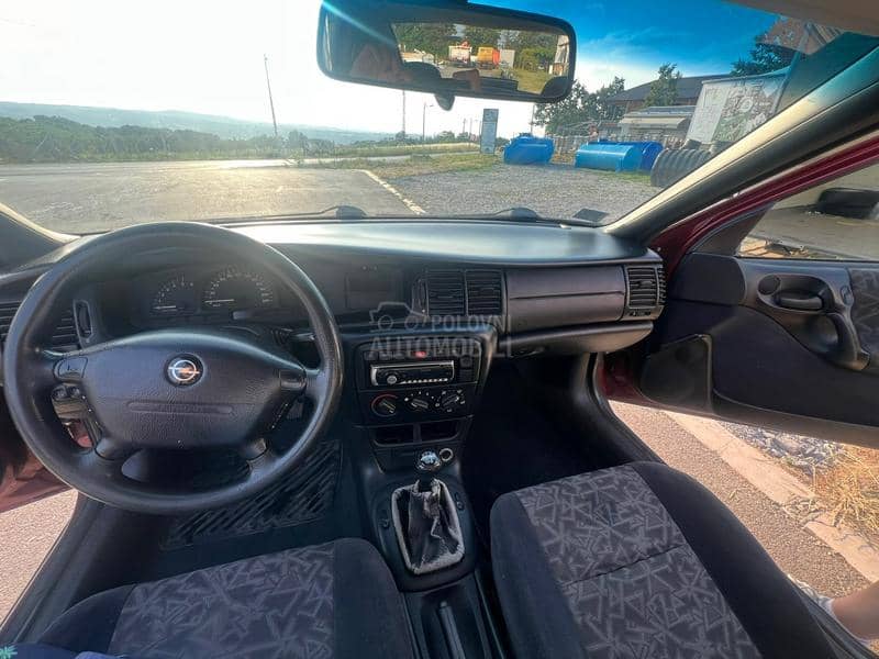 Opel Vectra B 