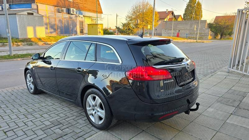 Opel Insignia 1.4 ESSENTIA