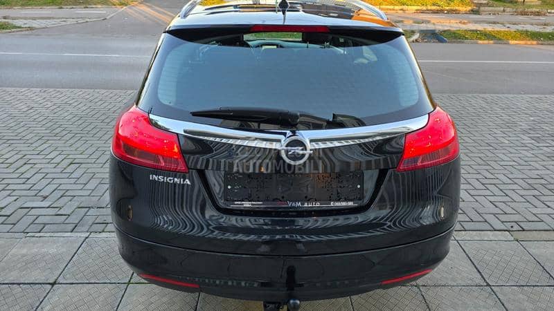 Opel Insignia 1.4 ESSENTIA