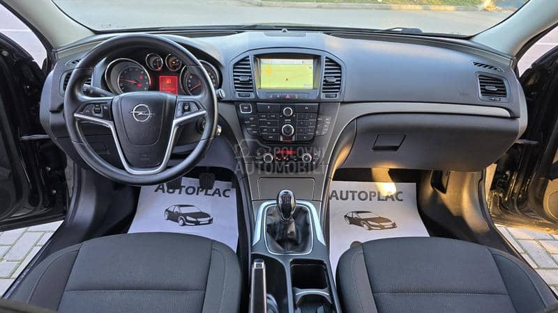 Opel Insignia 1.4 ESSENTIA