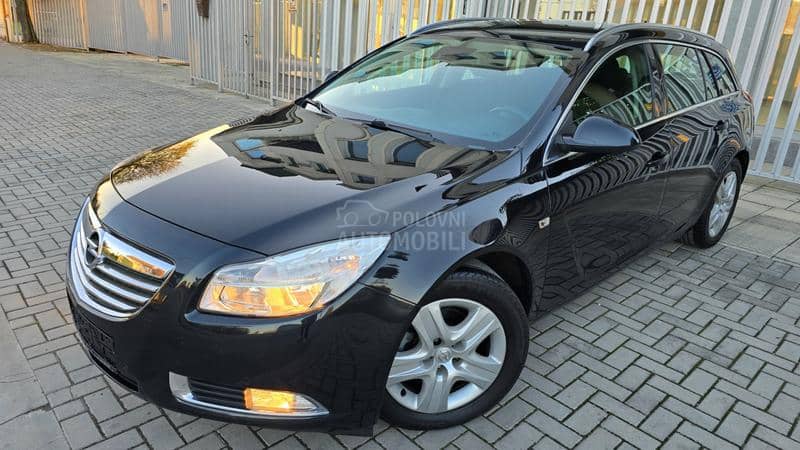 Opel Insignia 1.4 ESSENTIA