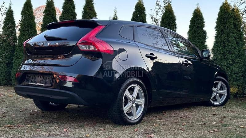 Volvo V40 1.6//NAV-i//N-O-V//