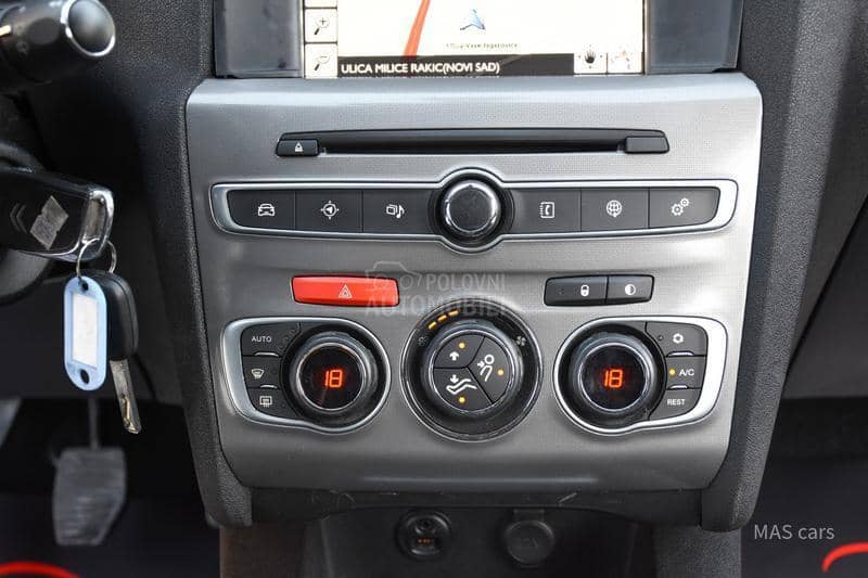 Citroen C4 1.2 i SST CH