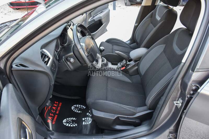 Citroen C4 1.2 i SST CH