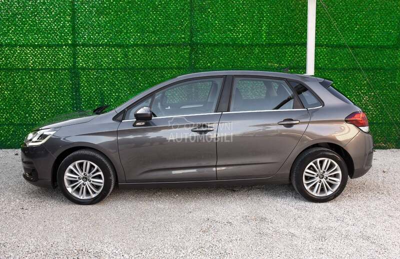 Citroen C4 1.2 i SST CH