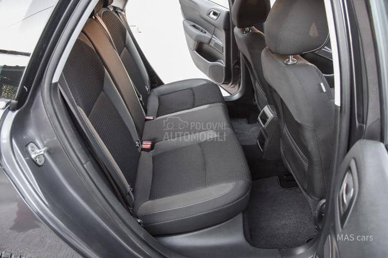 Citroen C4 1.2 i SST CH