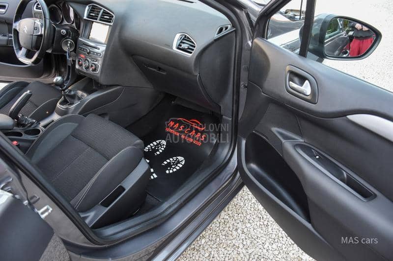 Citroen C4 1.2 i SST CH