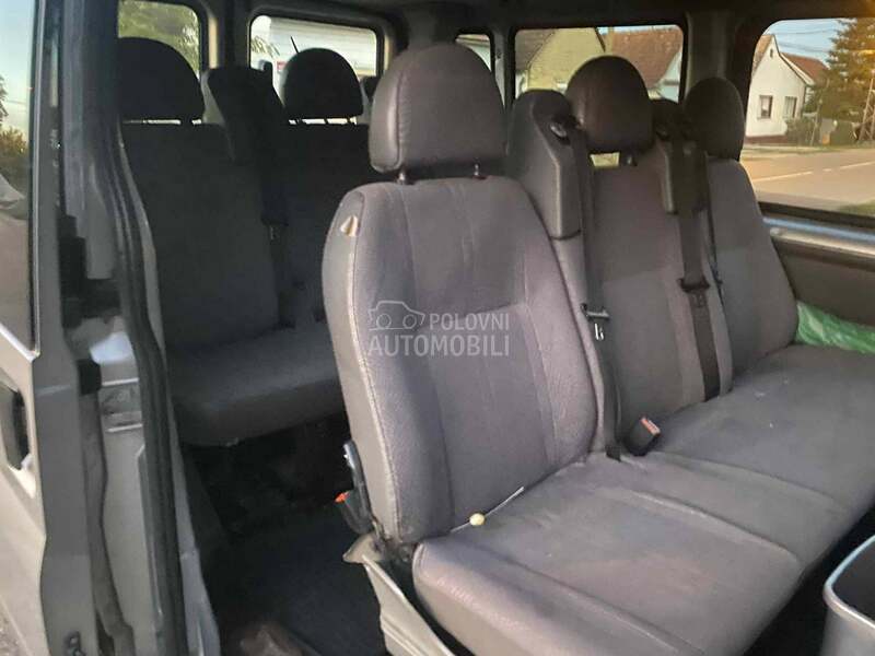 Ford Transit Custom sa tablama