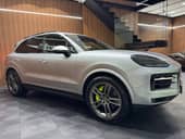 Porsche Cayenne E-Hybrid Pano
