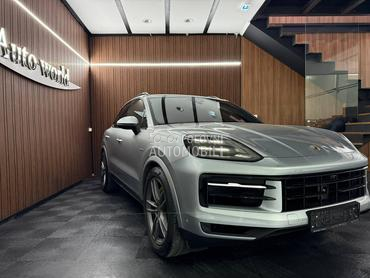 Porsche Cayenne E-Hybrid Pano
