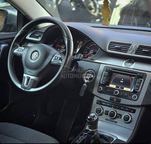Volkswagen Passat B7 2.0 tdi