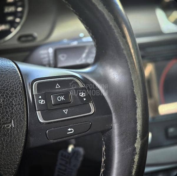 Volkswagen Passat B7 2.0 tdi