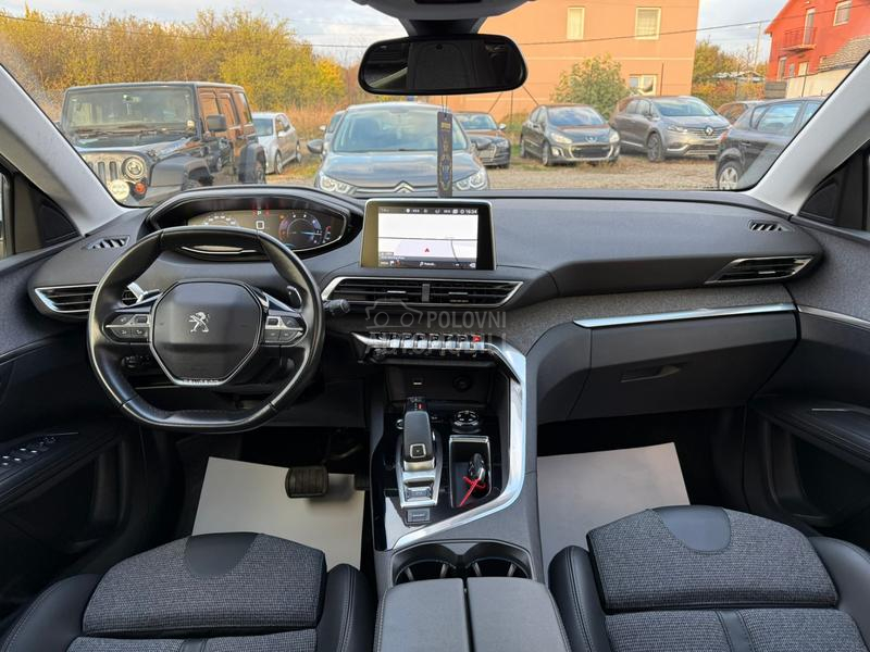 Peugeot 3008 1.5 HDI ALLURE PANO