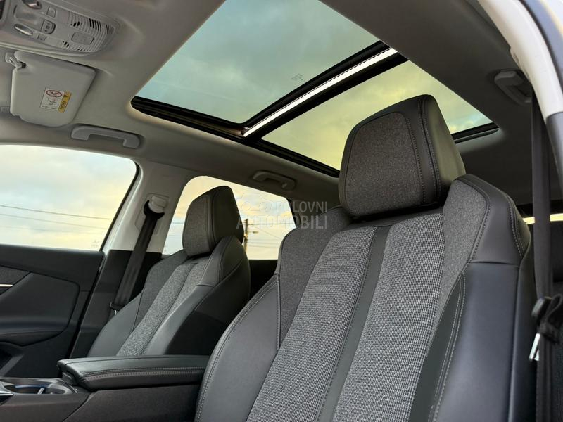Peugeot 3008 1.5 HDI ALLURE PANO