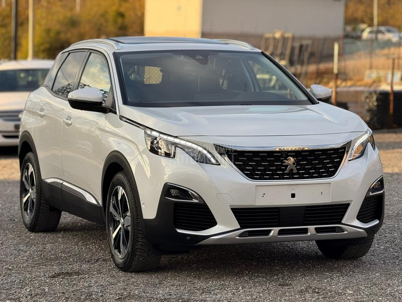 Peugeot 3008 1.5 HDI ALLURE PANO