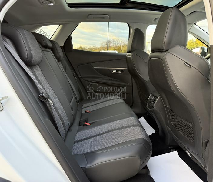 Peugeot 3008 1.5 HDI ALLURE PANO