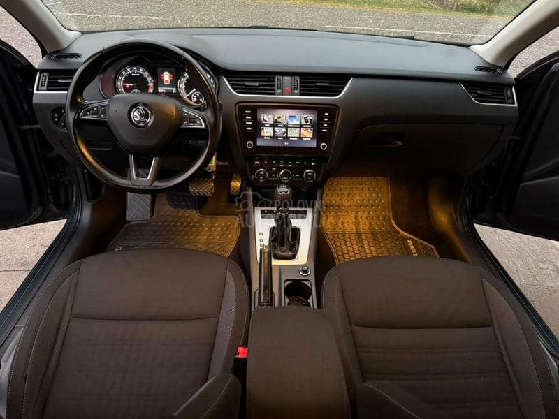 Škoda Octavia 1.6TDI GrTec DSG/NAV