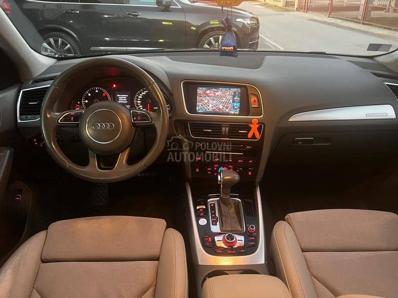 Audi Q5 2.0 S-LINE QUATTRO