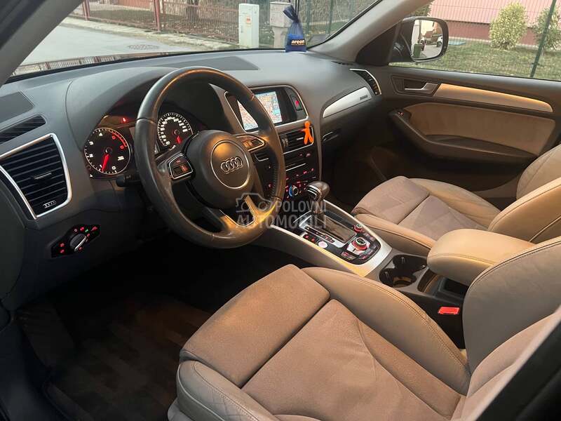 Audi Q5 2.0 S-LINE QUATTRO
