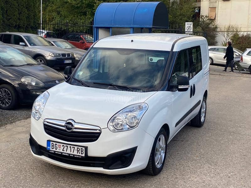 Opel Combo 1,3mjtd dupla vrata