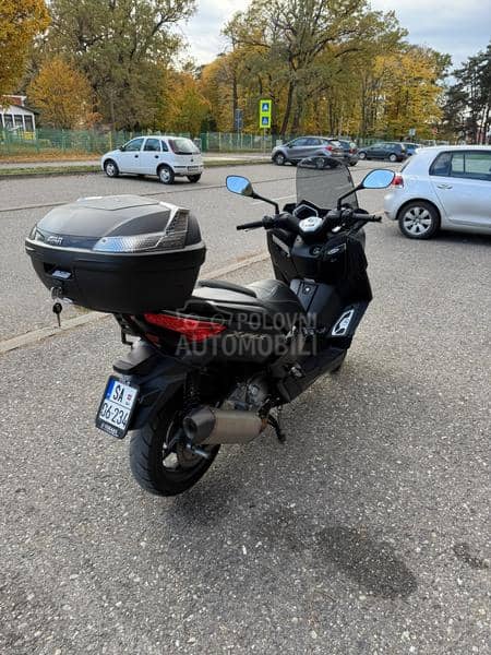 Yamaha Xmax AKRAP Iron max
