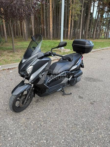 Yamaha Xmax AKRAP Iron max
