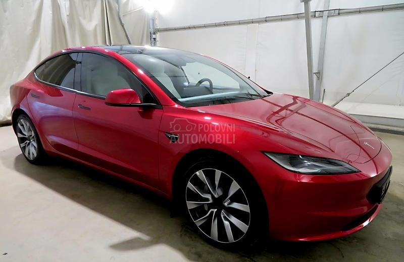 Tesla Model 3 Long Range AWD