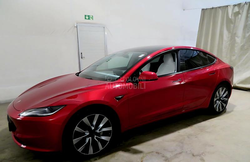 Tesla Model 3 Long Range AWD