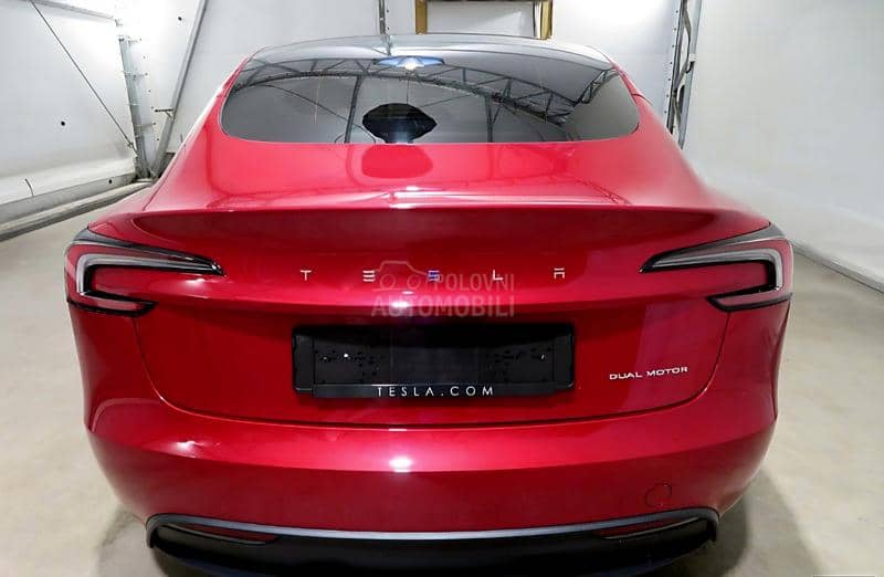 Tesla Model 3 Long Range AWD