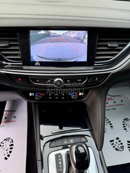 Opel Insignia 1.6CDTI GRAND SPORT