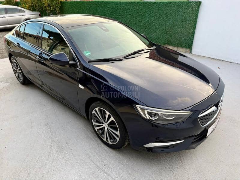 Opel Insignia 1.6CDTI GRAND SPORT