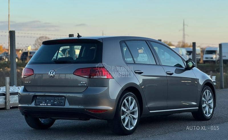 Volkswagen Golf 7 1.6 TDI / HIGHLINE