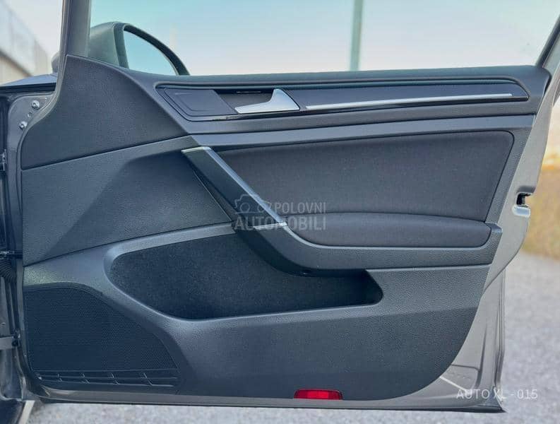 Volkswagen Golf 7 1.6 TDI / HIGHLINE