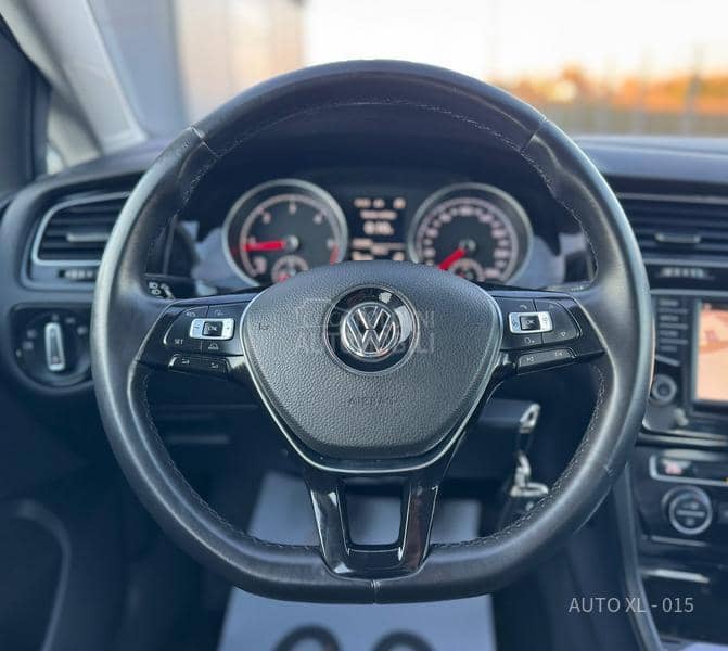 Volkswagen Golf 7 1.6 TDI / HIGHLINE
