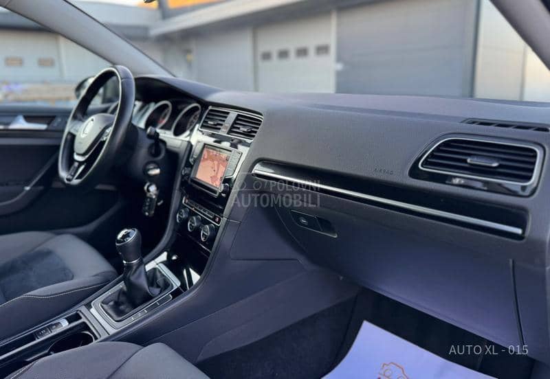 Volkswagen Golf 7 1.6 TDI / HIGHLINE