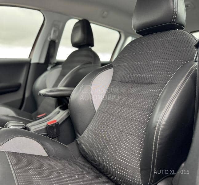 Peugeot 2008 1.6 E HDI / ALLURE