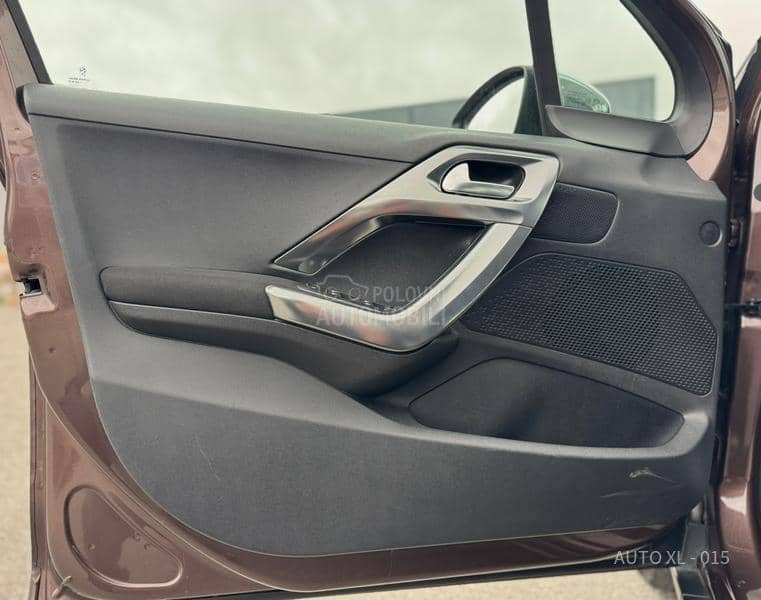 Peugeot 2008 1.6 E HDI / ALLURE