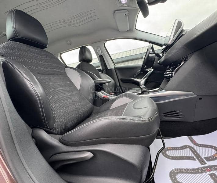 Peugeot 2008 1.6 E HDI / ALLURE