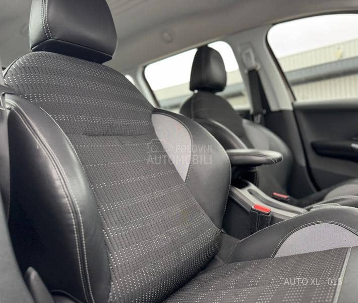 Peugeot 2008 1.6 E HDI / ALLURE