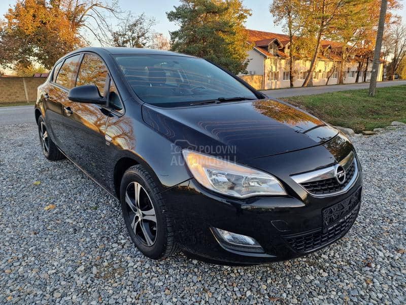 Opel Astra J 1.4 B.E.N.Z.I.N