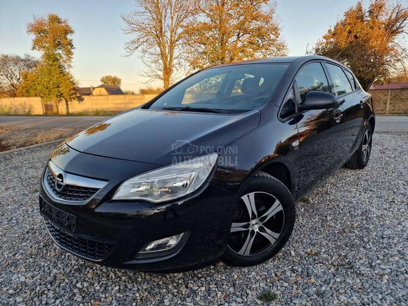 Opel Astra J 1.4 B.E.N.Z.I.N