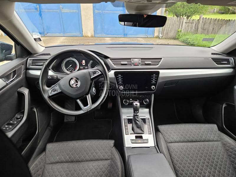 Škoda Superb 