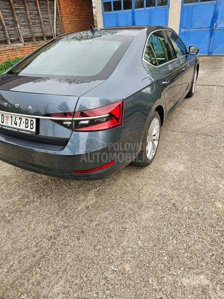 Škoda Superb 