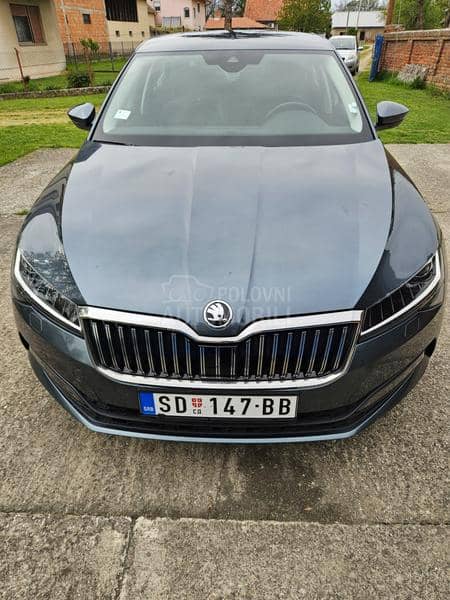 Škoda Superb 